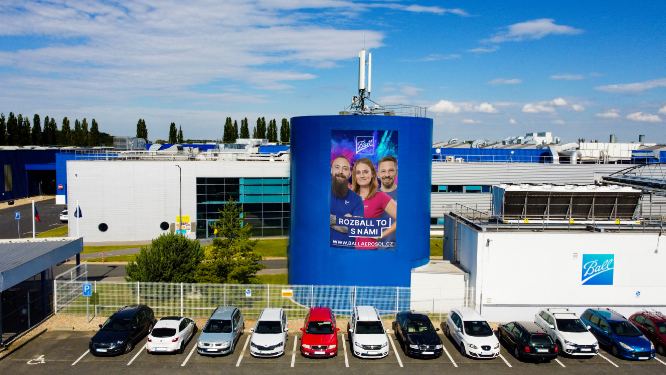 BALLAEROSOL plakát na nádrži – workoholix.cz